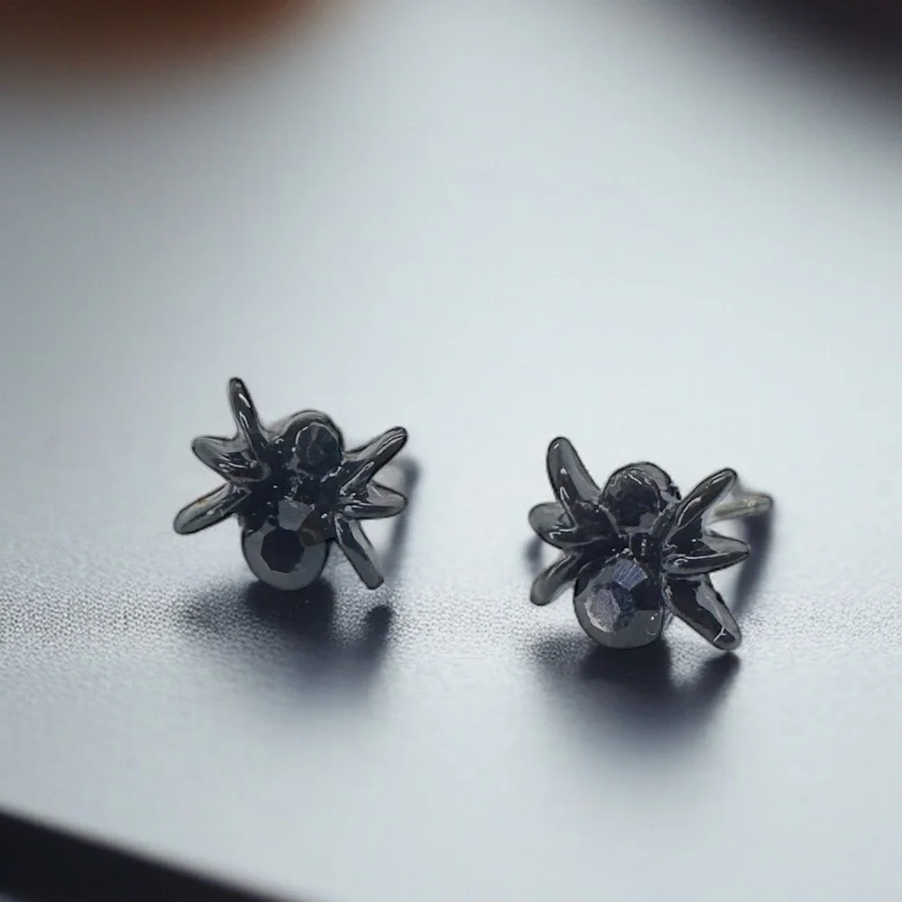 Sparkle & Scare with Halloween Rhinestone Spider Studs🕷️ NWT Black Stud Earrings